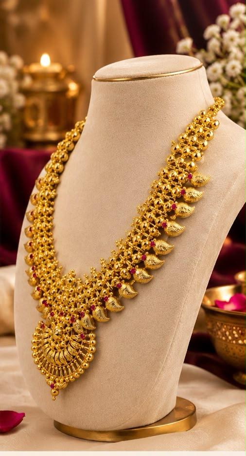 Three Line Short Necklace